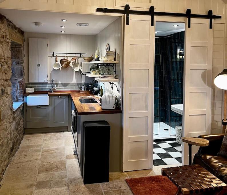 Charming Stone Bothy At Loch Lomond Villa Лус Екстериор снимка