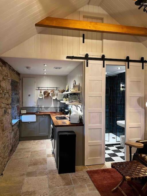 Charming Stone Bothy At Loch Lomond Villa Лус Екстериор снимка